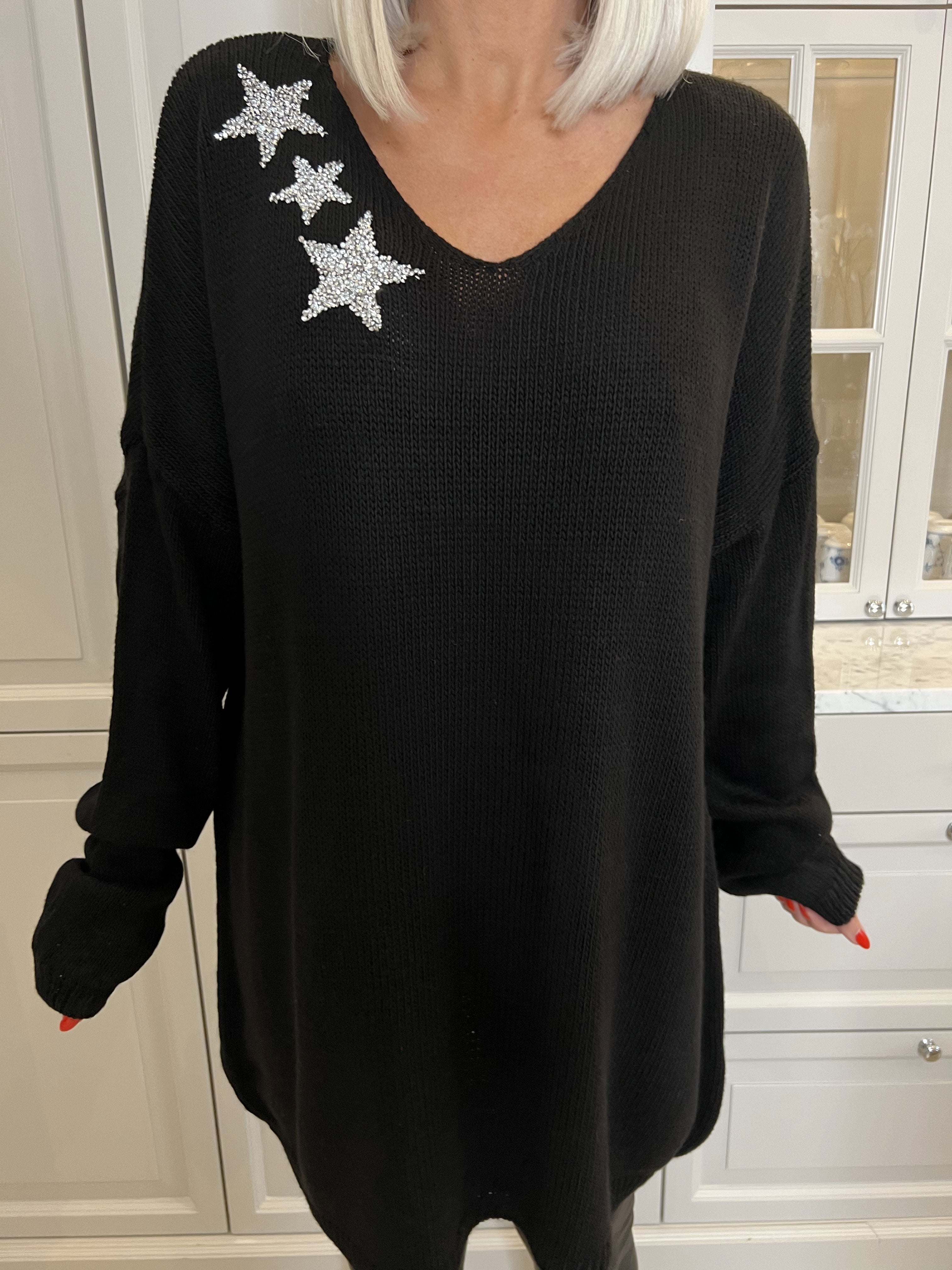 Camille - Söt stickning med v-ringning och stjärnor